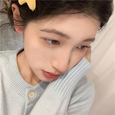 挎斗摩托车里的狗